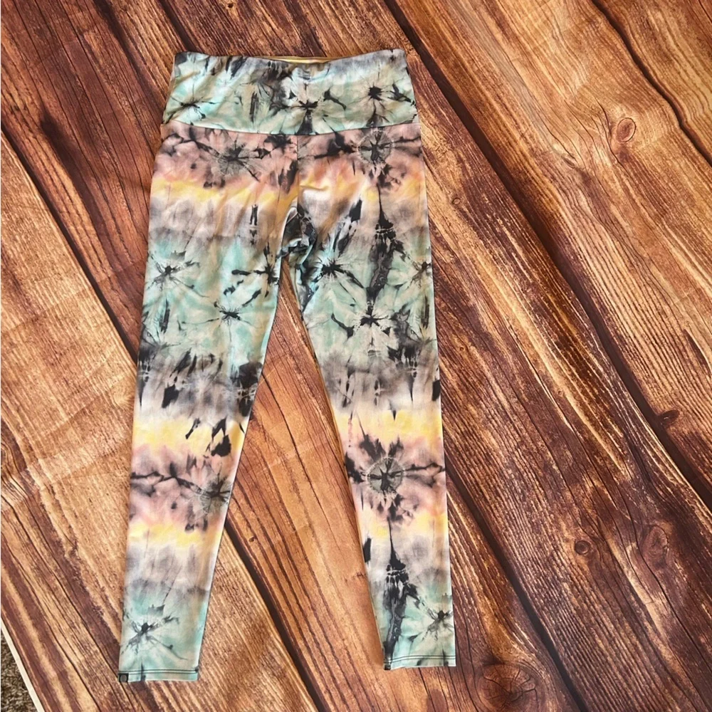 Women’s Onzie Legging Tye Dye Size L - Picture 2 of 6